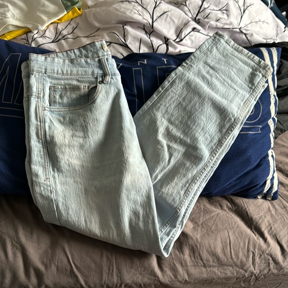 Jeans - Picture 1 of 2